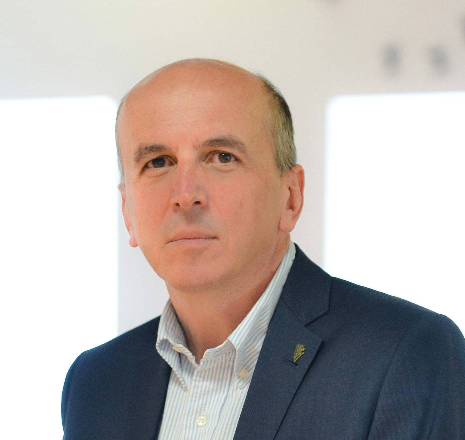 Adrian Stanciu: Crize și conducători