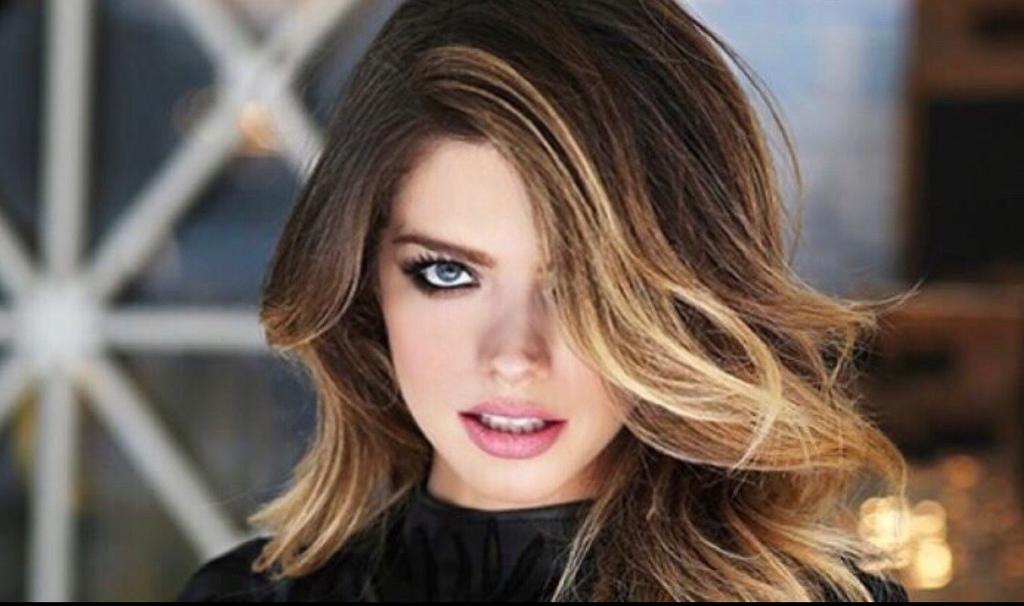 Mihai Petre pleacă de la Românii au talent. Alexandra Dinu vine în locul lui