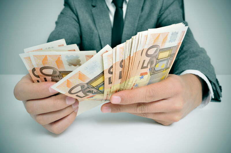 Salariile vor crește cu 4,6% în 2021