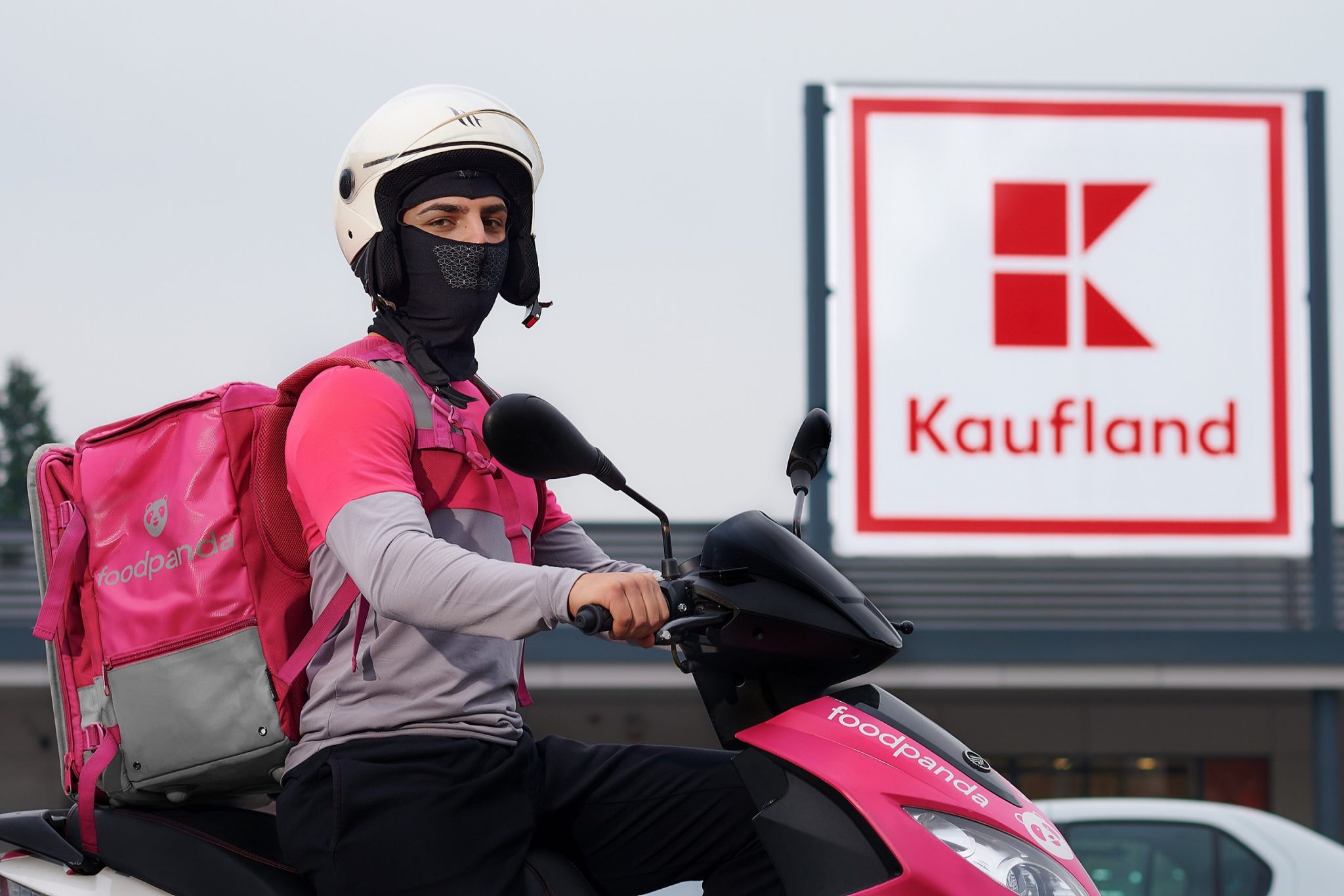 foodpanda va livra produse de la Kaufland România