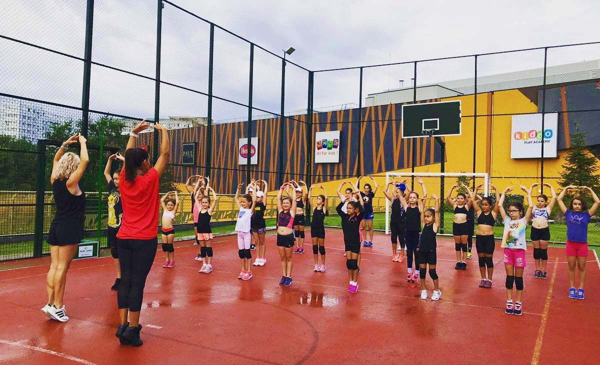 Dansând cu pandemia: Cum și-a adaptat școala de dans AnaDance businessul la noile reguli