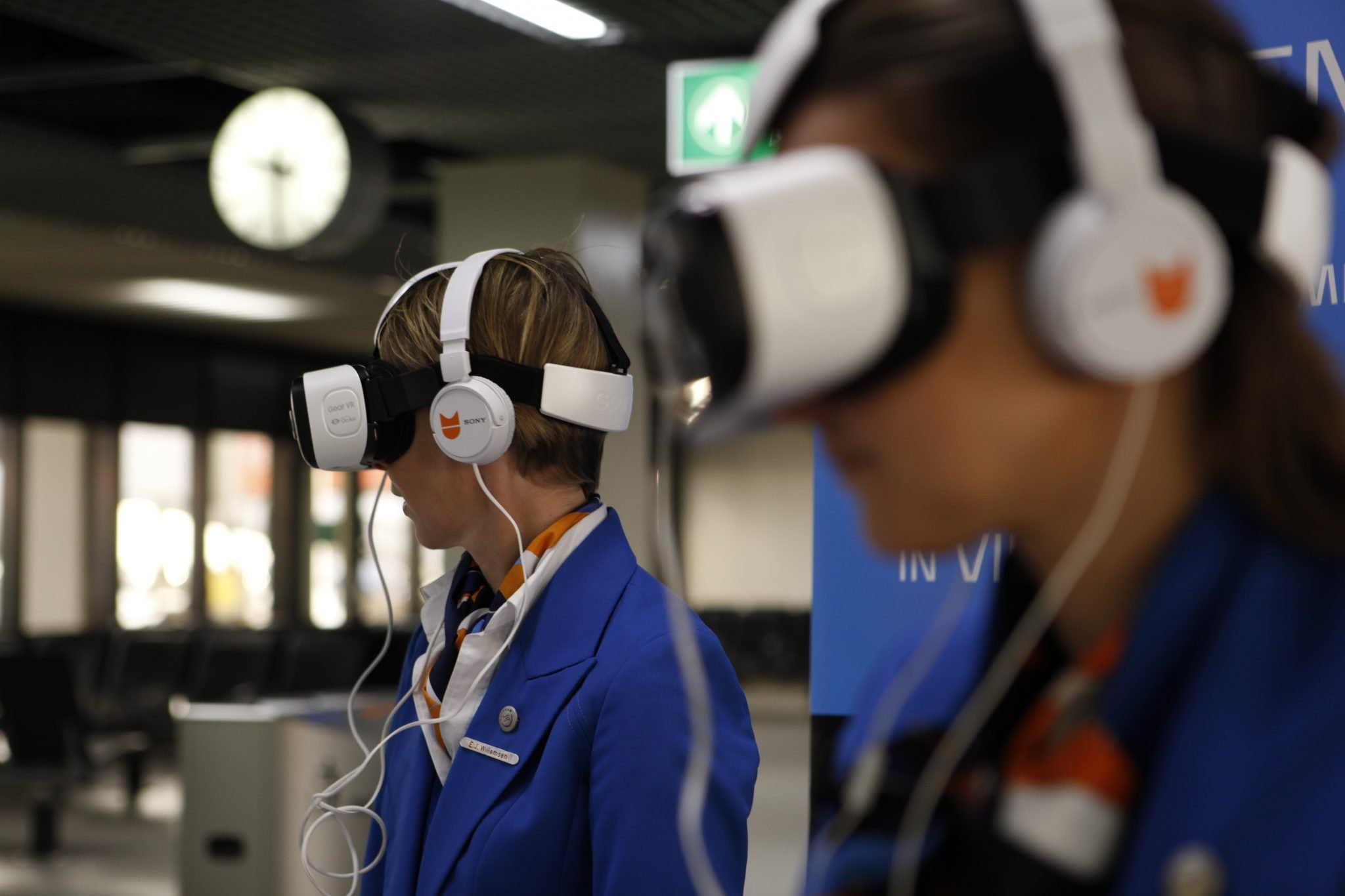 KLM își instruiește echipajul cu ajutorul realității virtuale