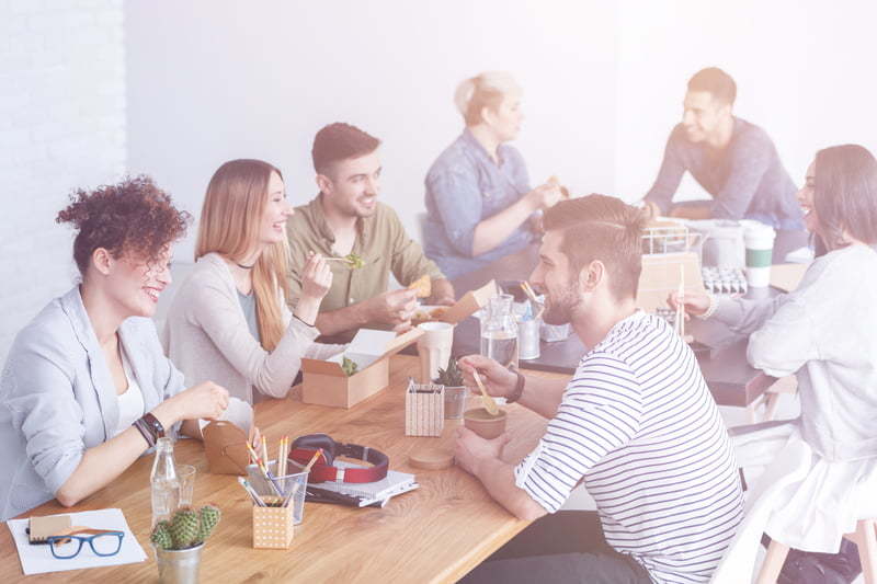 4 avantaje ale discuțiilor informale de la birou