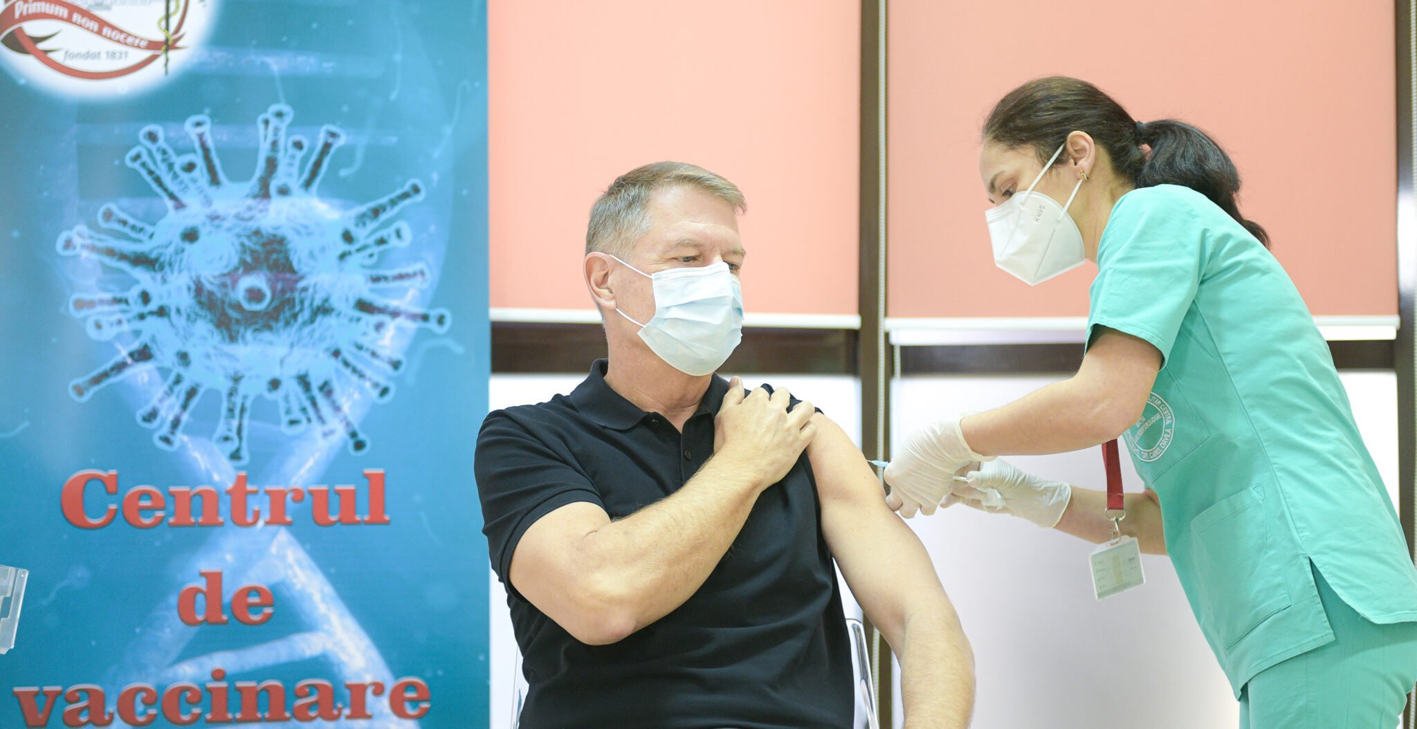 Președintele Klaus Iohannis s-a vaccinat împotriva COVID-19
