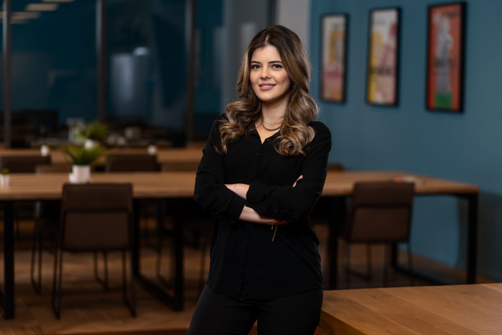 Andreea Raveica Community Manager Commons