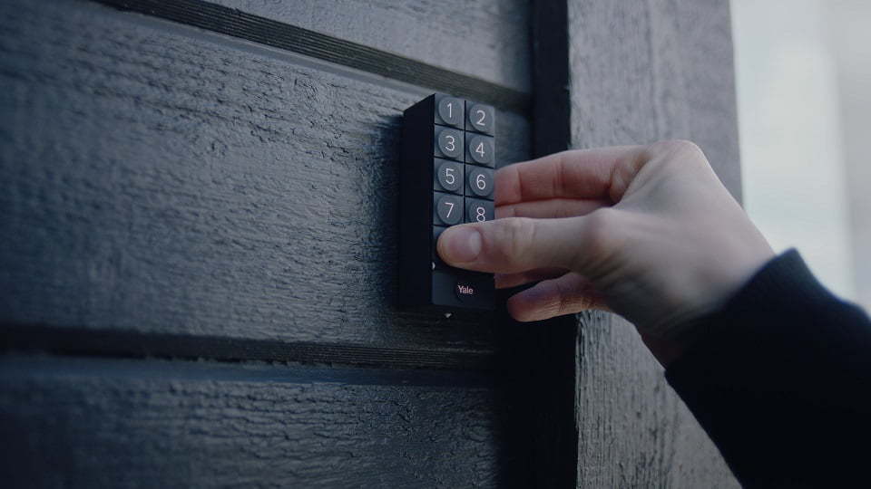 Cum trebuie ales un sistem inteligent pentru securitatea casei
