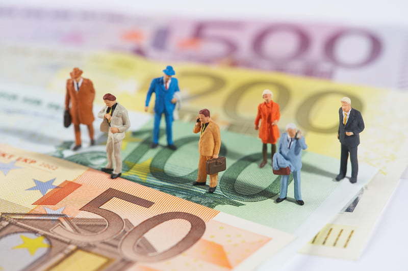 Ce beneficii extra salariale primesc românii după un an de pandemie