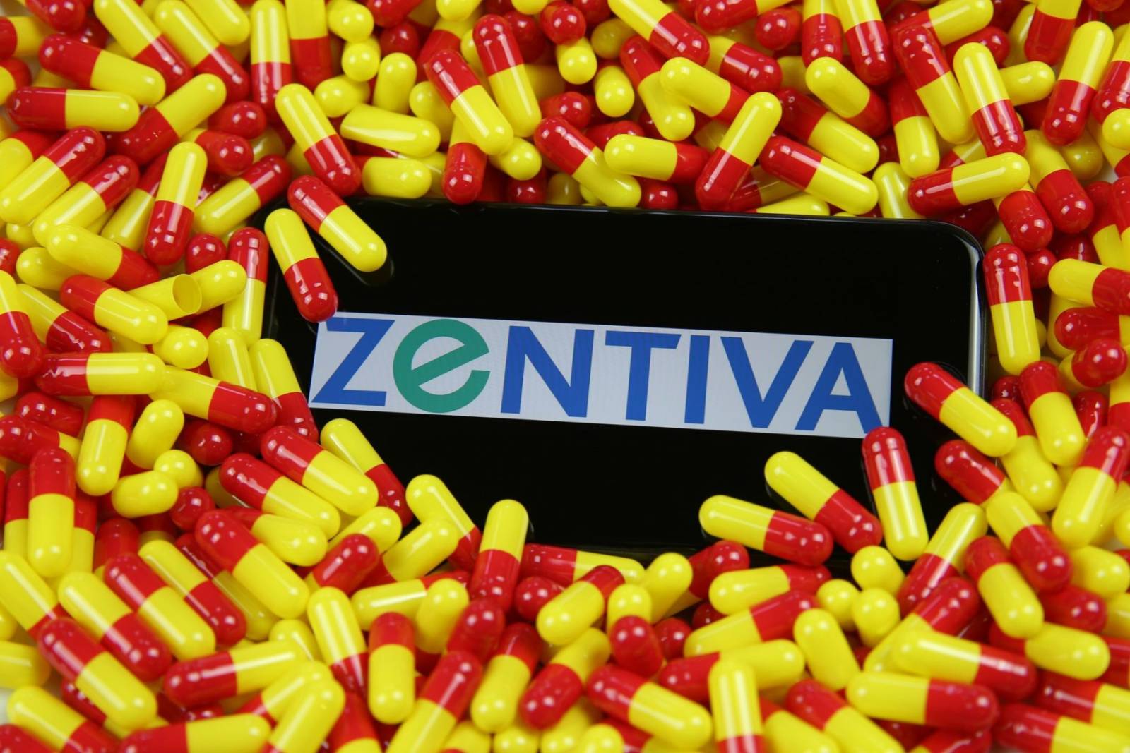 144 milioane de cutii de medicamente produse de Zentiva în România