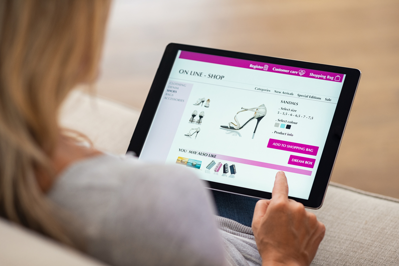Unul din cinci consumatori a făcut zilnic cumpărături online în pandemie