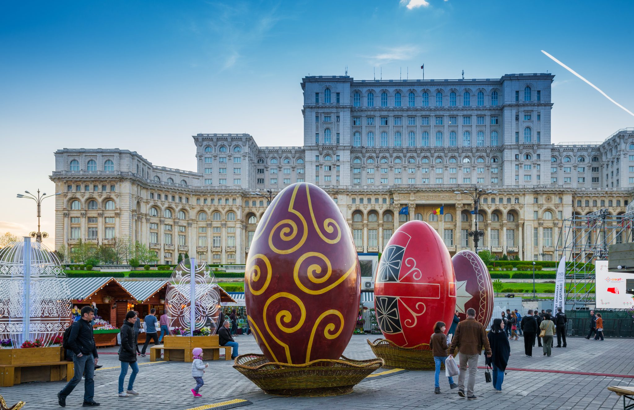 restricții de paște