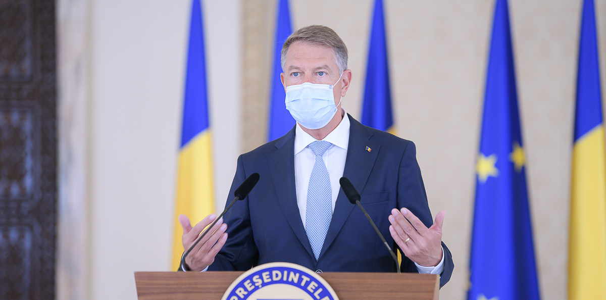 Klaus Iohannis-masca-15 mai