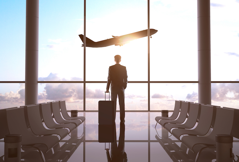 Relaxarea restricțiilor de călătorie în Europa a dus la creșterea cererii de bilete de avion