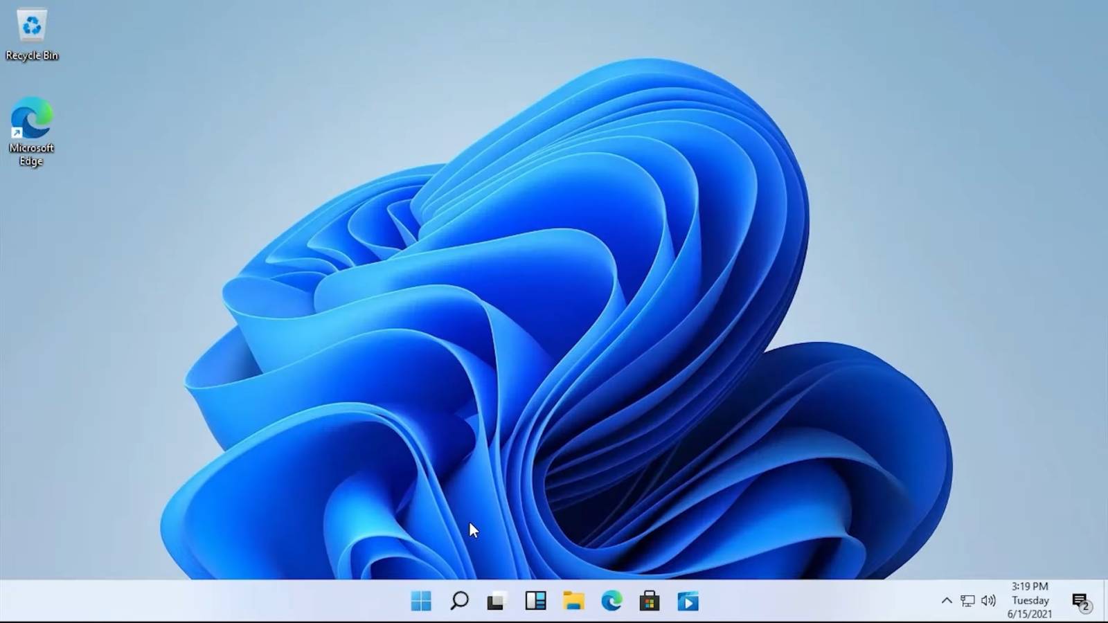 Windows 11 a apărut pe internet. Noul sistem de operare de la Microsoft are o nouă bară de start
