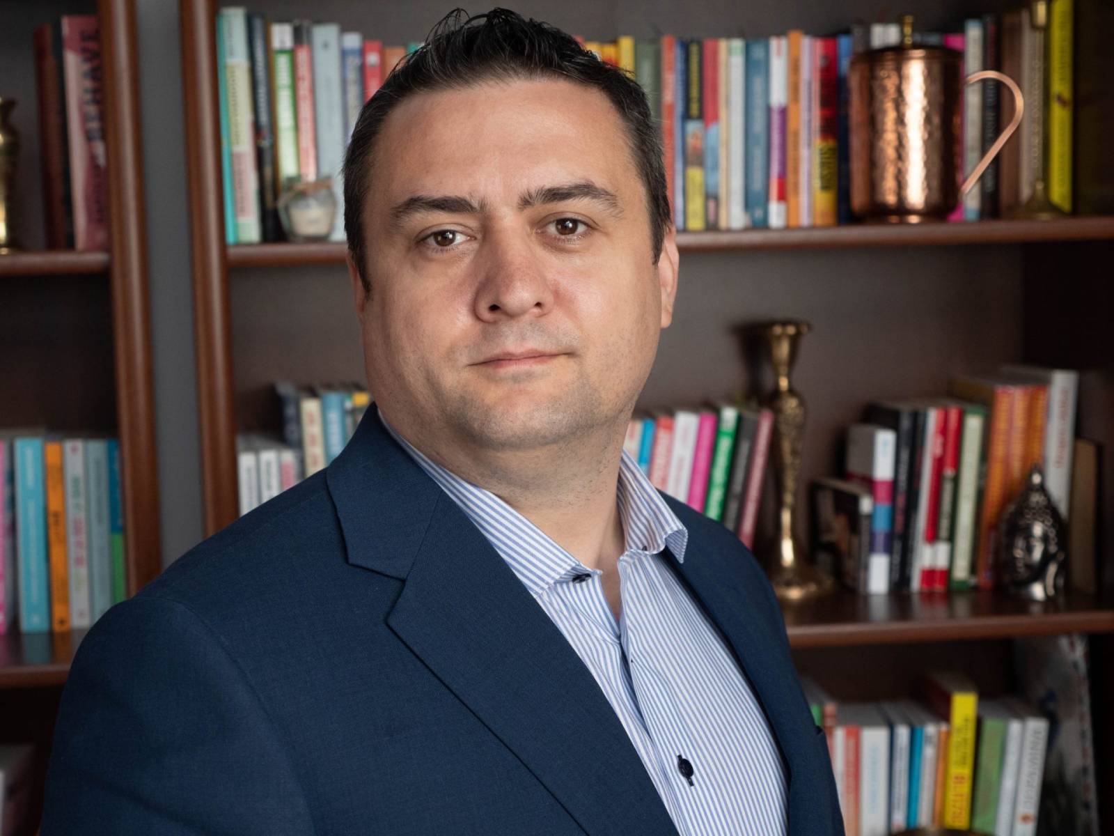 Adrian Dragomir co fondator Termene.ro scaled