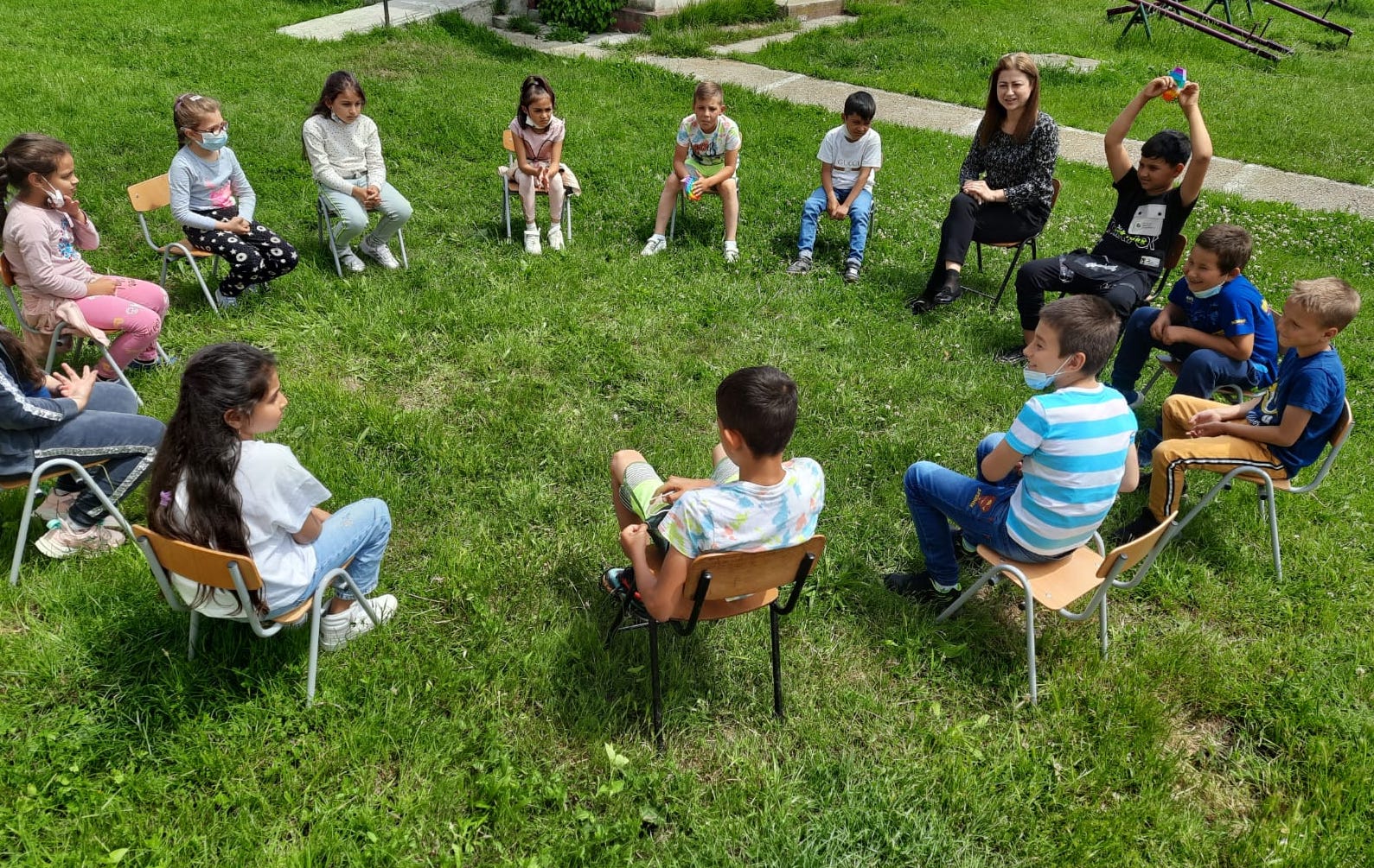 Peste 10.000 de copii din mediul rural vor participa la Școala de Vară organizată de World Vision Ro...