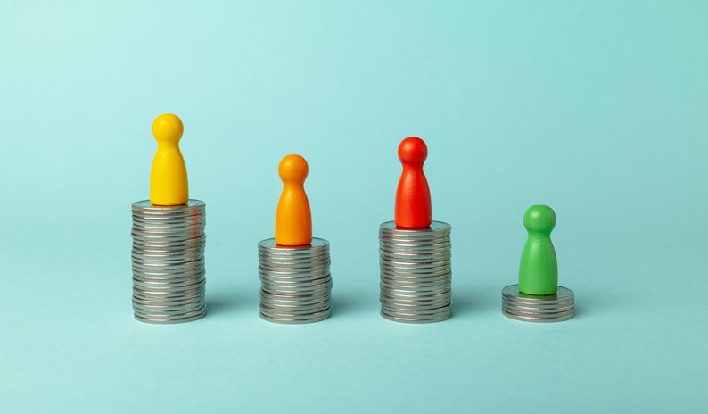 În ce domenii au crescut salariile cu peste 40% în primele șase luni ale anului
