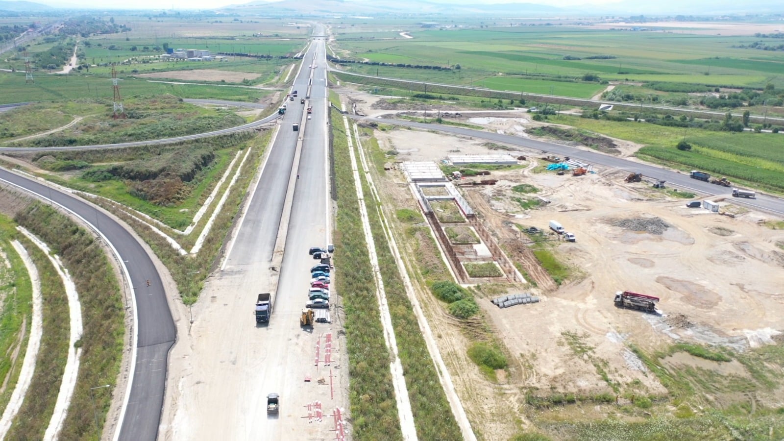 Autostrada Sebeș - Turda, gata în proporție de 90%. Se va deschide în acest an 3 232051105 2565968910215522 6282845059280729848 n