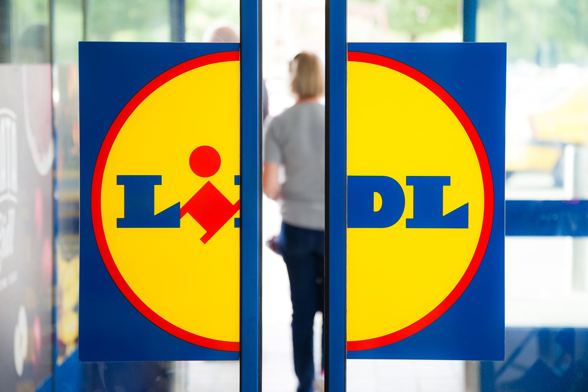 Lidl deschide patru noi magazine pe 27 februarie