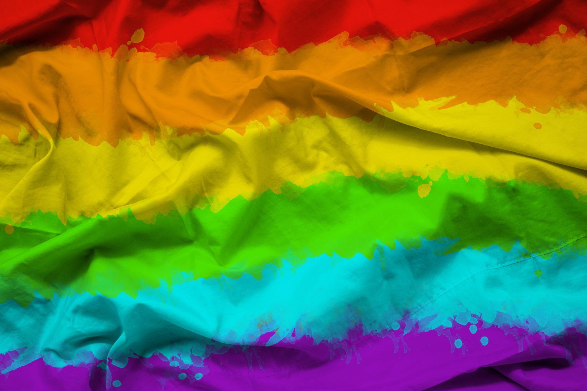 Artiști și influenceri români dau voce mesajelor de coming out ale persoanelor LGBTI în campania #Co...