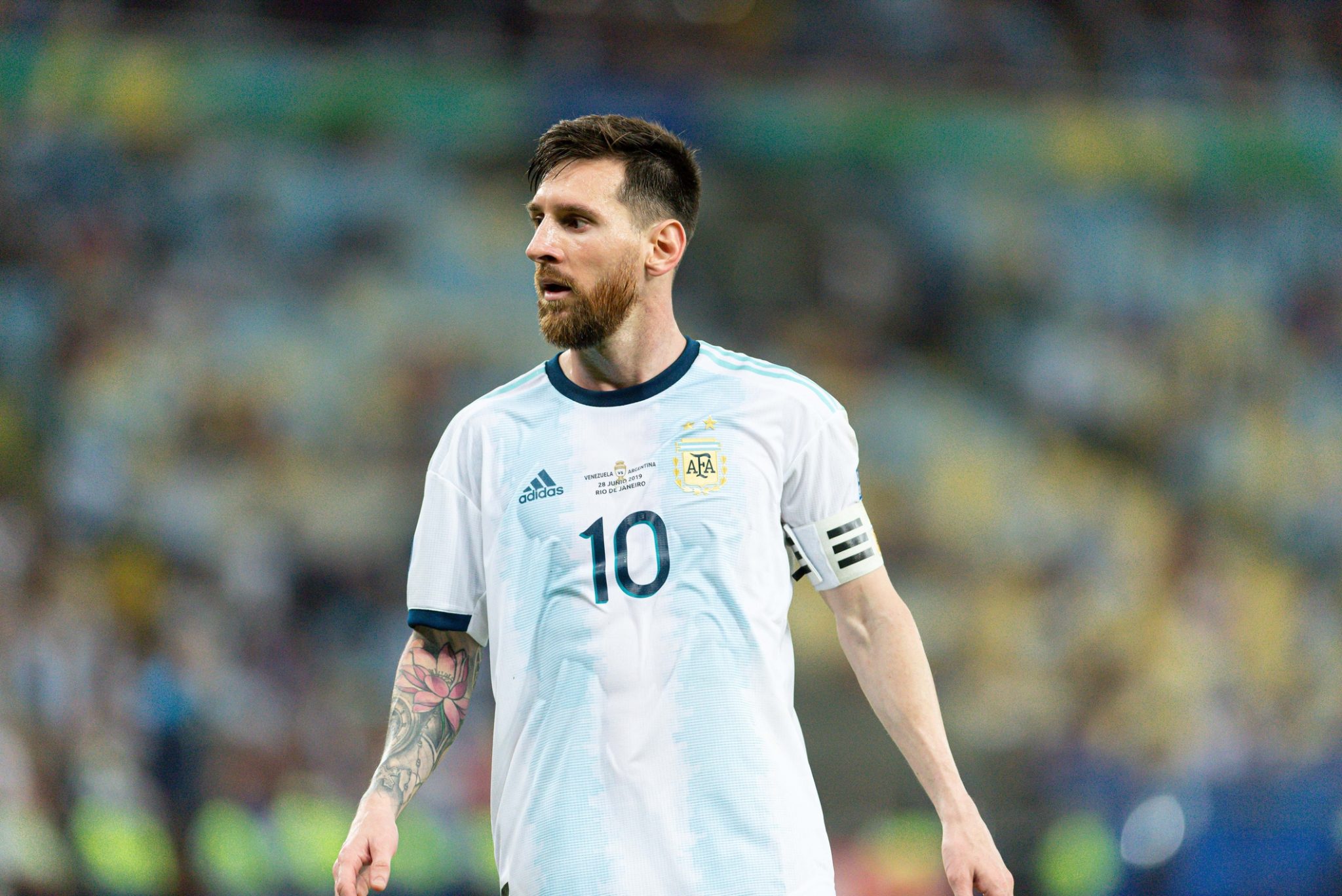 Messi va fi plătit în criptomonede la PSG