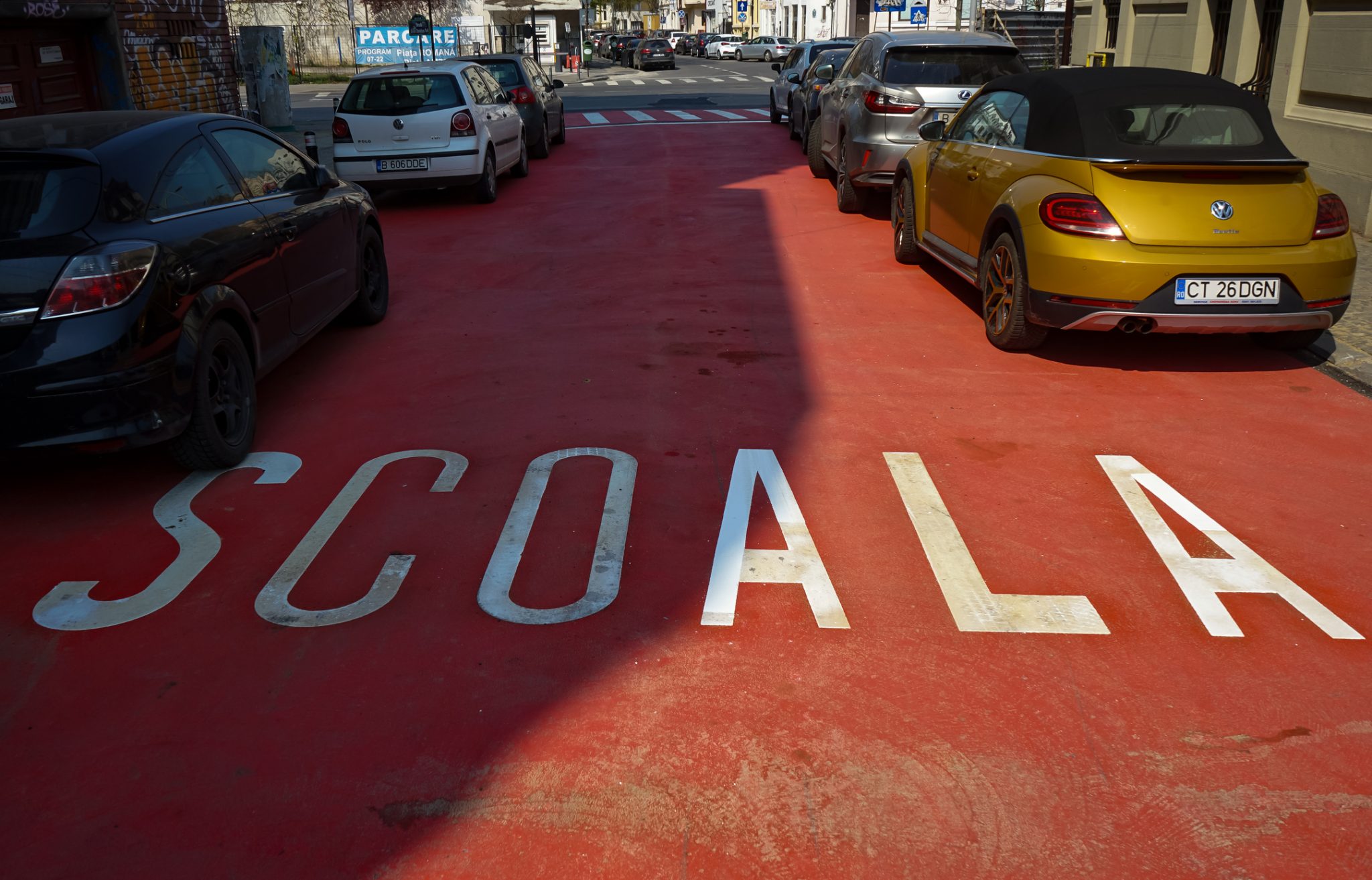 Anul școlar va începe pe 13 septembrie cu prezență fizică în toate școlile