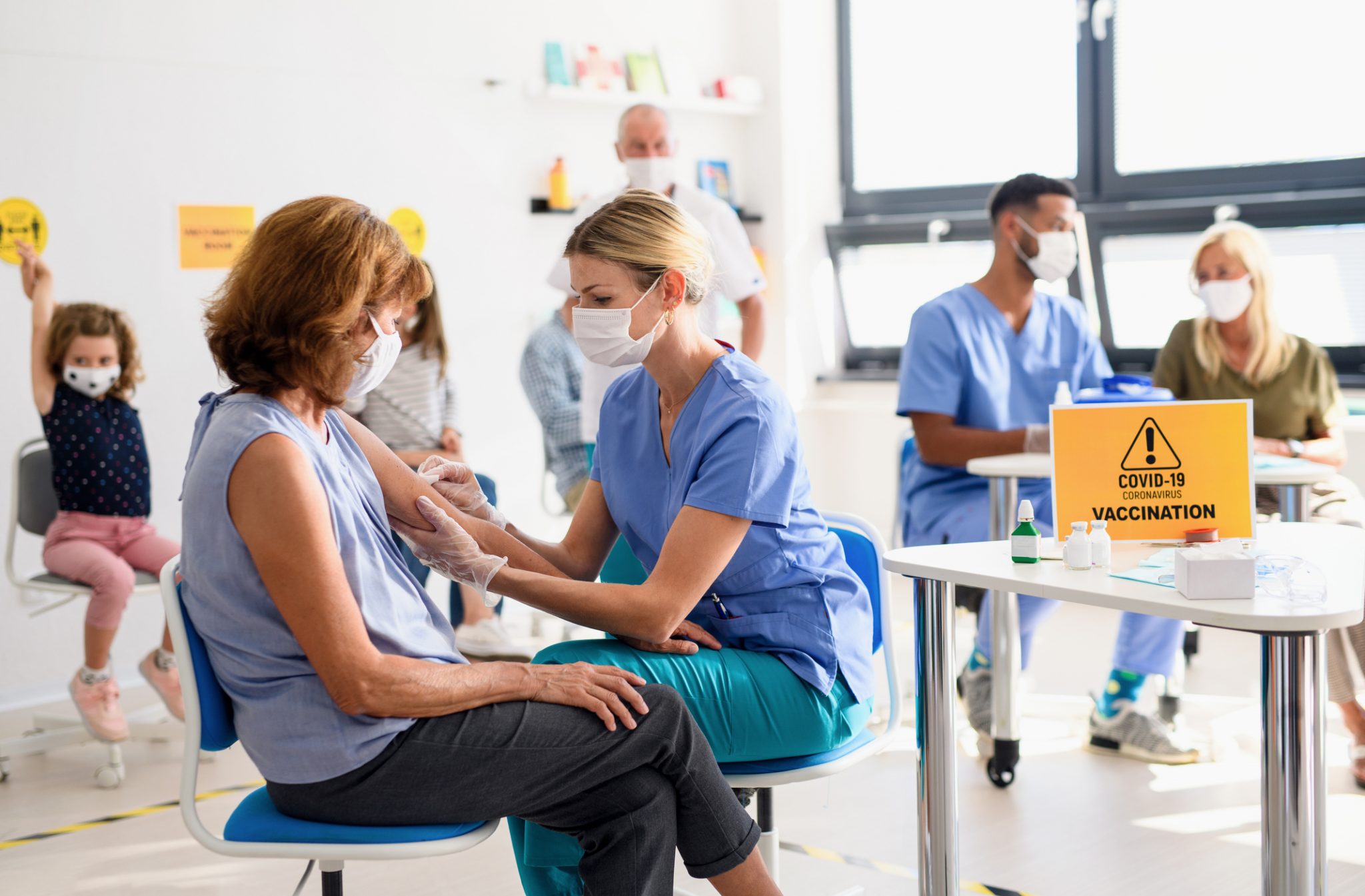 Vaccinarea obligatorie în tot mai multe țări. Unde se impune