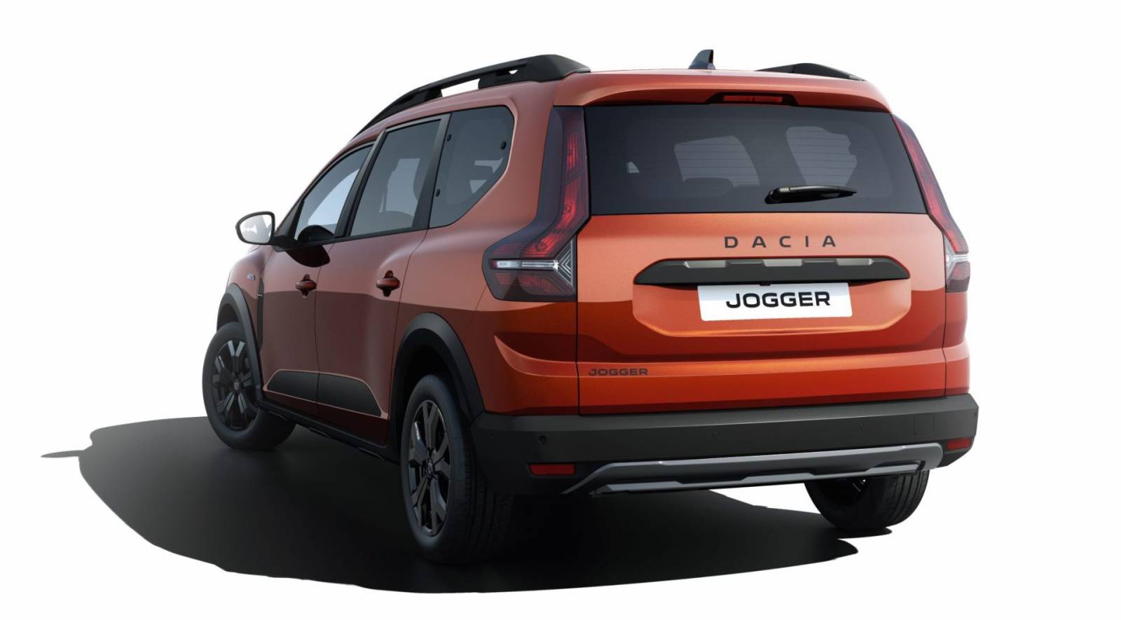 Cum arată Dacia Jogger, noul vehicul de familie cu 7 locuri al mărcii auto românești 2 Dacia Jogger 2021 spate e1630659260286