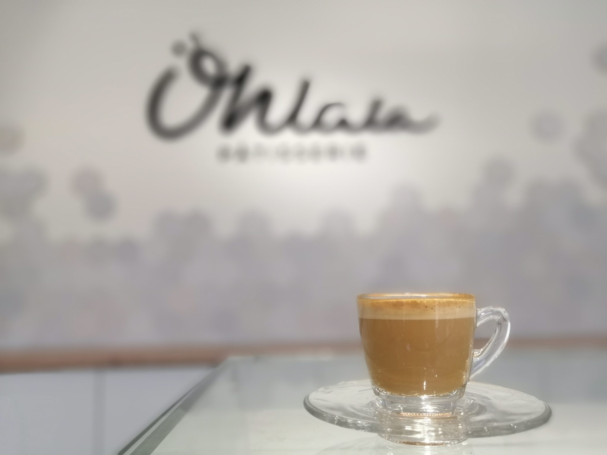 Alina Petrea, o absolventă a școlii de patiserie Ritz Escoffier deschide o cofetărie în București