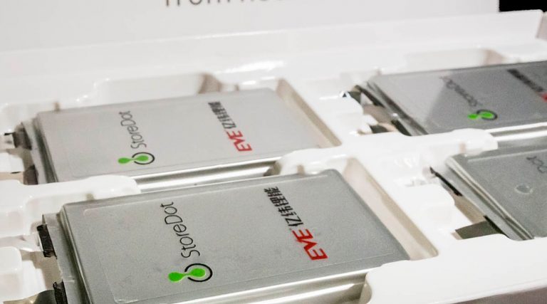 baterie electrică care se încarcă în 10 minute