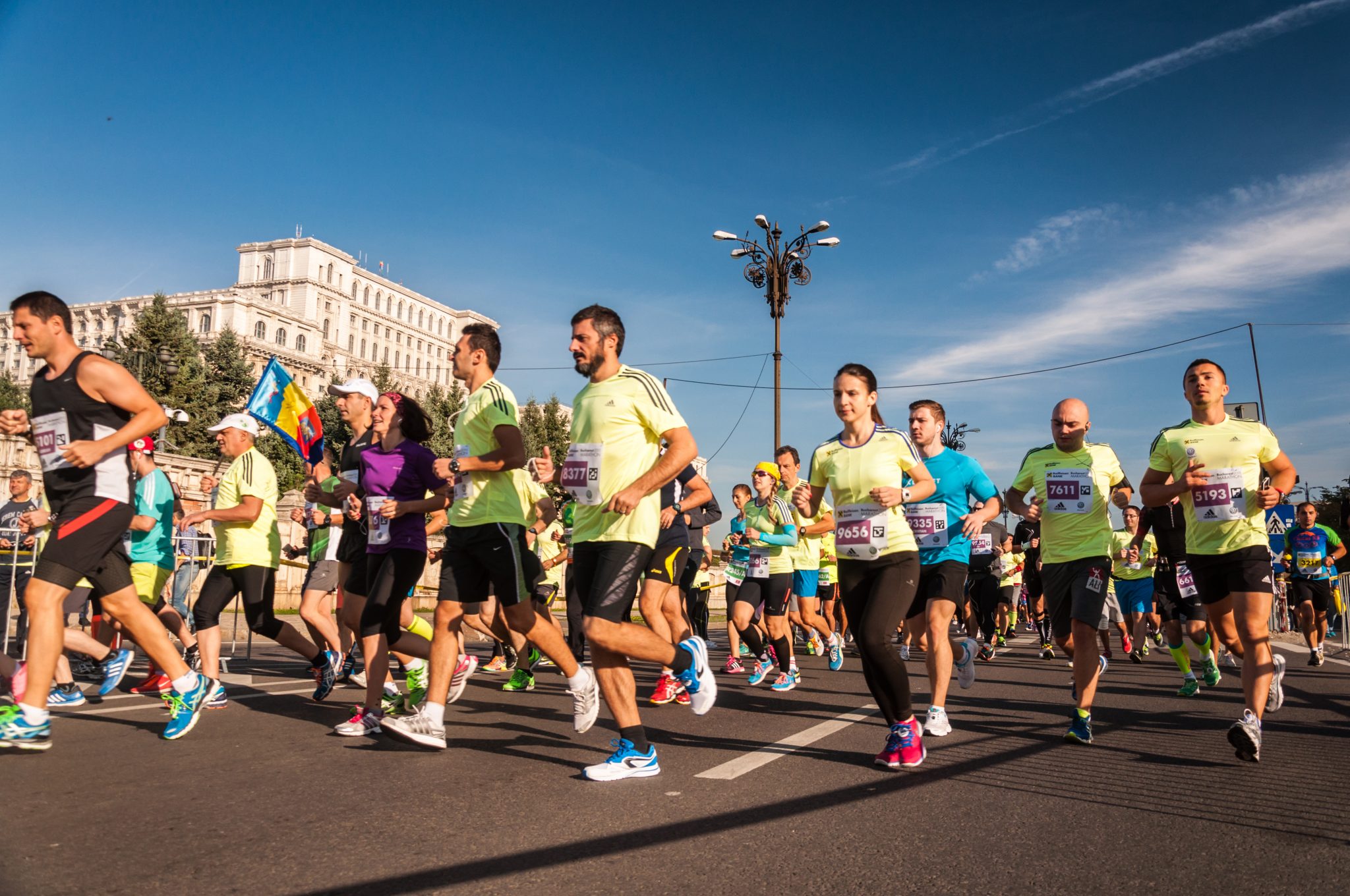 Șapte medici vor alerga la semi-maratonul București pentru a strânge 40.000 de euro pentru spitale