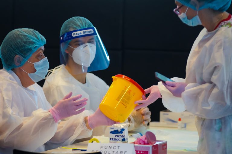 medic doctor bucuresti testare covid