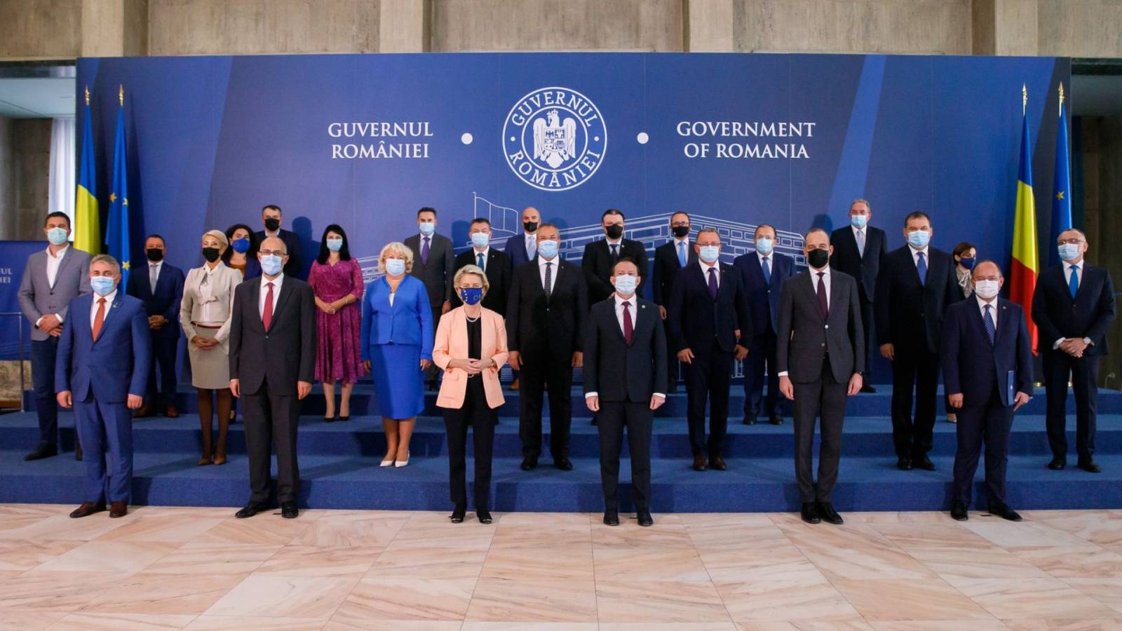 PNRR pentru România a fost aprobat. Granturi de 14,2 miliarde de euro și împrumuturi de 14,9 miliarde de euro 2 ursula von der leyen in romania aprobarea PNRR 2021 1