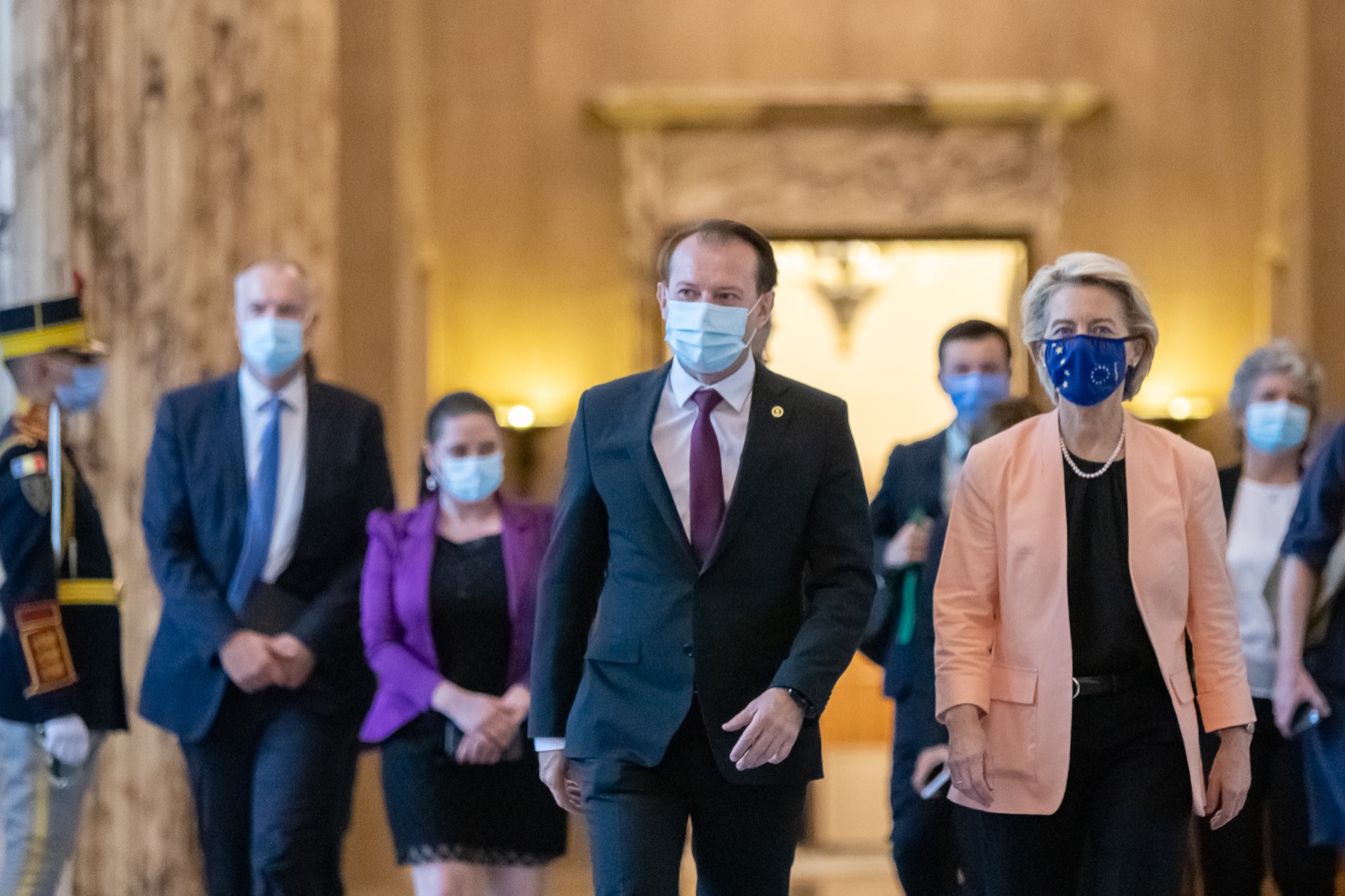 PNRR pentru România a fost aprobat. Granturi de 14,2 miliarde de euro și împrumuturi de 14,9 miliarde de euro 3 ursula von der leyen in romania aprobarea PNRR 2021 2