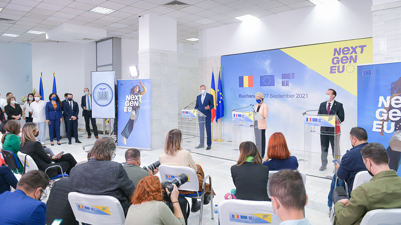 PNRR pentru România a fost aprobat. Granturi de 14,2 miliarde de euro și împrumuturi de 14,9 miliarde de euro 8 ursula von der leyen in romania aprobarea PNRR 2021 6