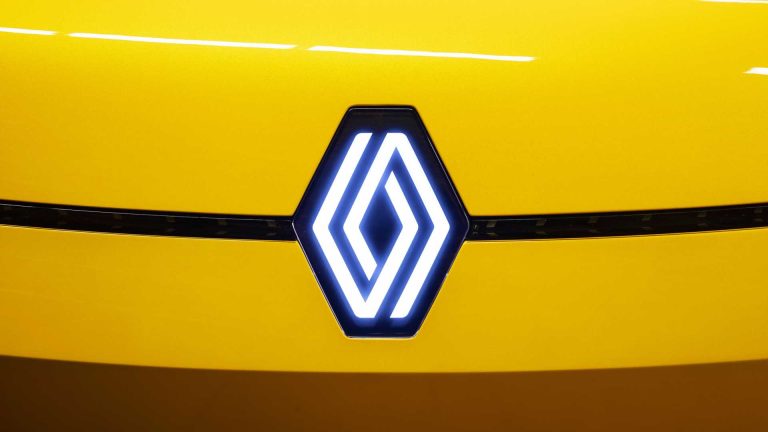 Renault lucrează la un nou SUV electric