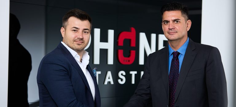Bogdan Stroi – co proprietar Phonetastic GSM si Radu Pojoca – CEO Phonetastic GSM