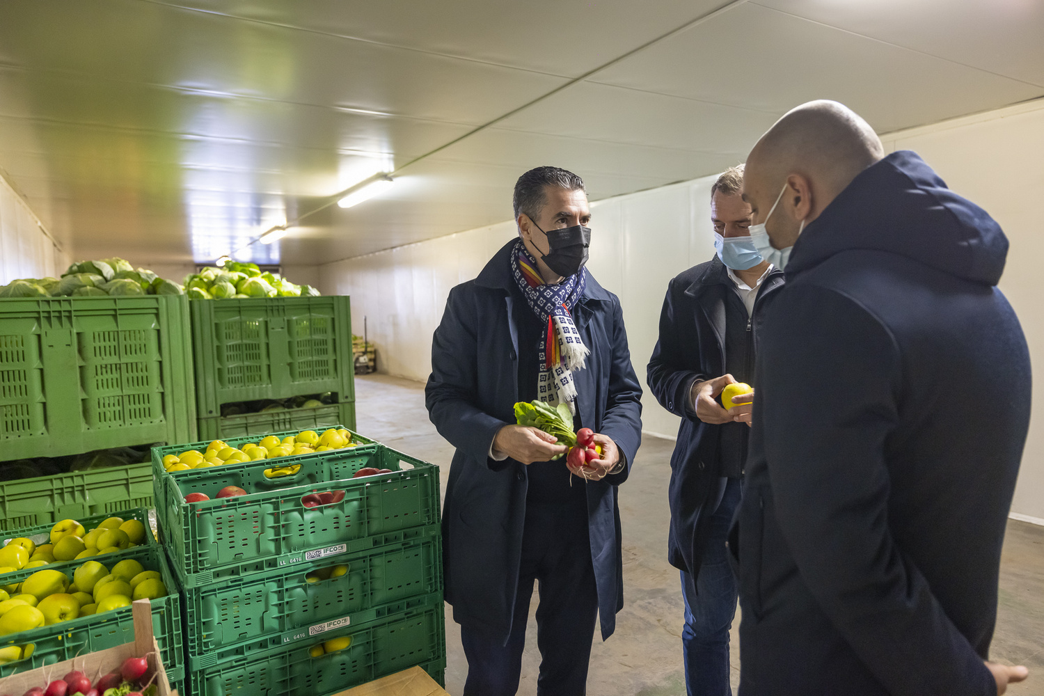 Mai multe produse românești ajung în magazinele Carrefour din vestul țării 2 Carrefour Cooperativa Gradinile Noastre din Zarand 4
