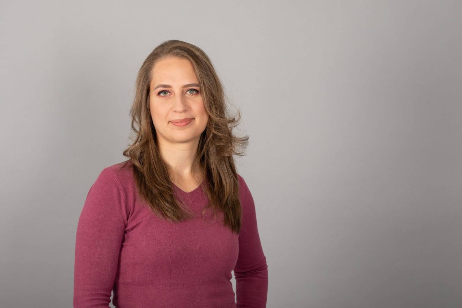 Dana Popescu Castigatoare FWIS 2021 Stiinte Fizice LOreal UNESCO scaled