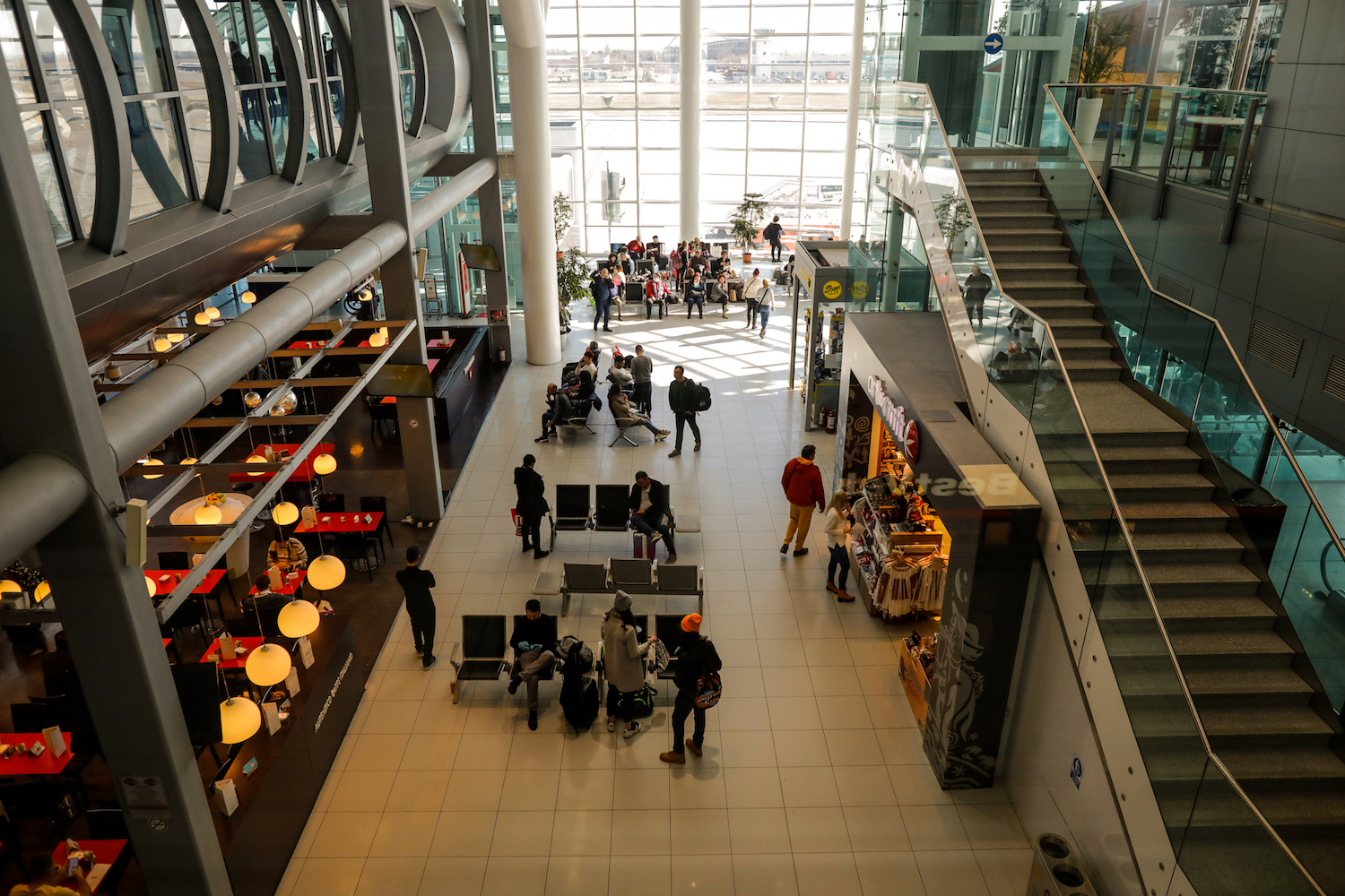 Care sunt cele mai apreciate aeroporturi din România