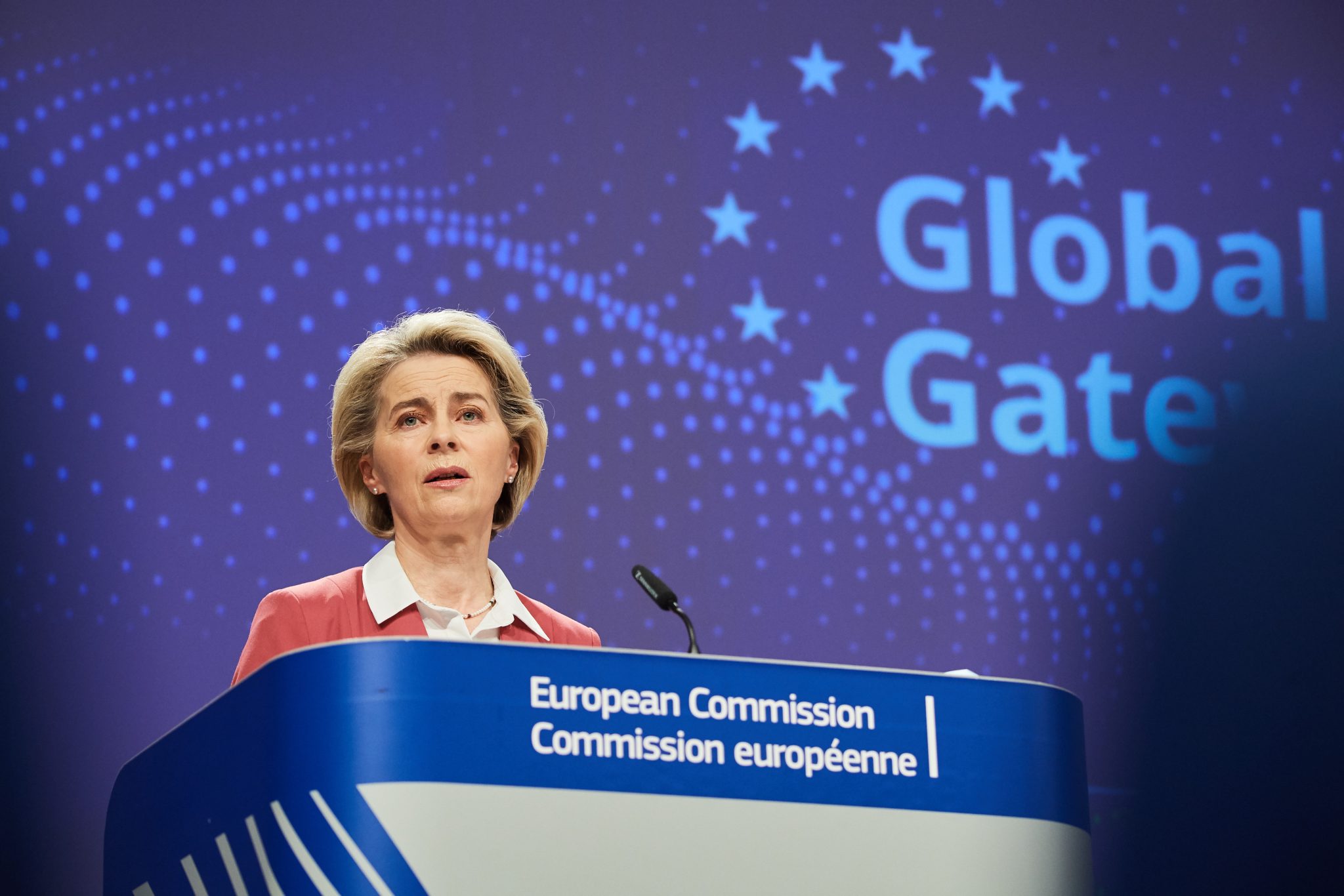 Biz Good News: Ursula von der Leyen vrea Ucraina în Uniunea Europeană