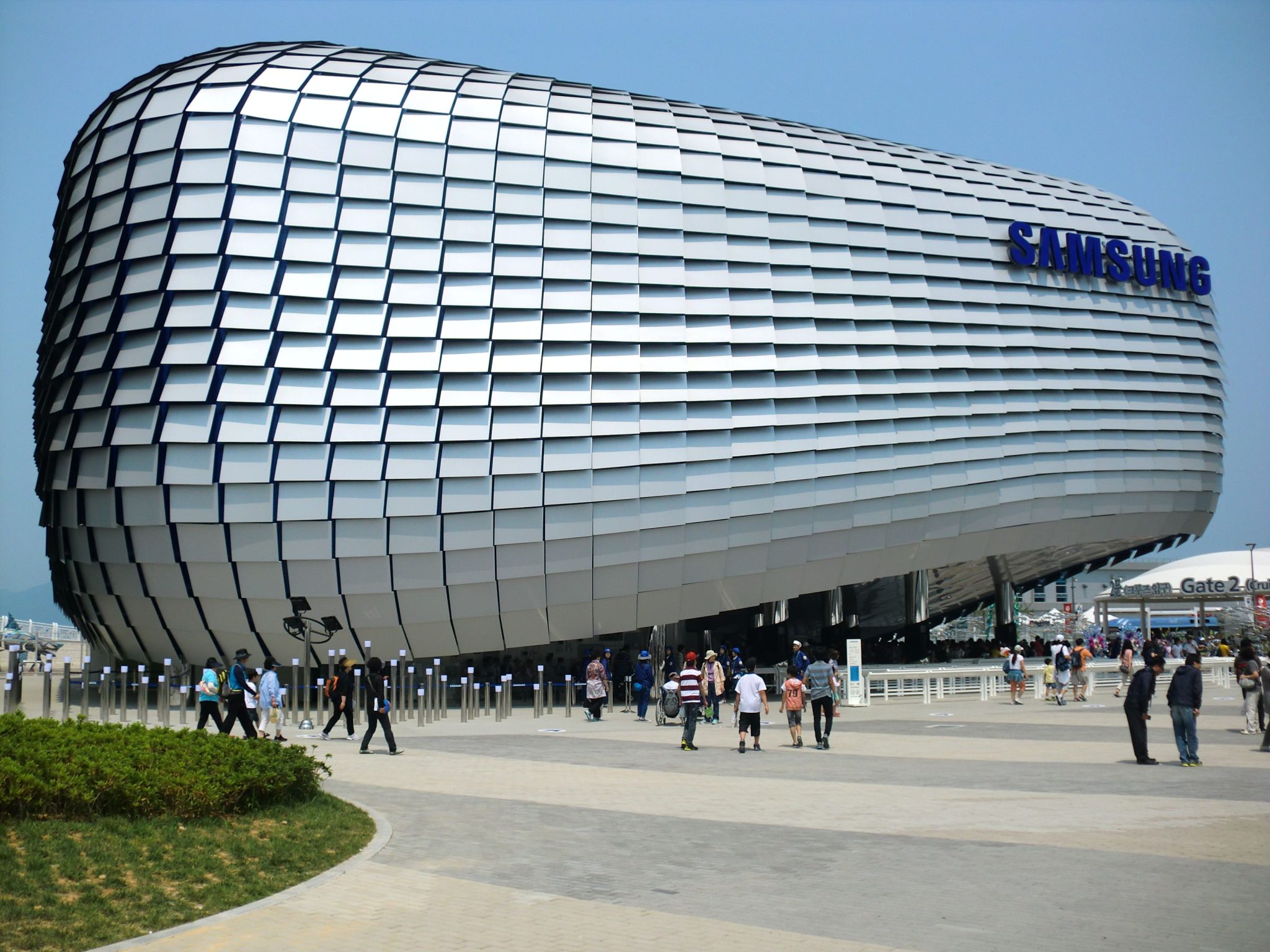 Samsung grupează diviziile de telefoane mobile și electrocasnice sub o singură umbrelă