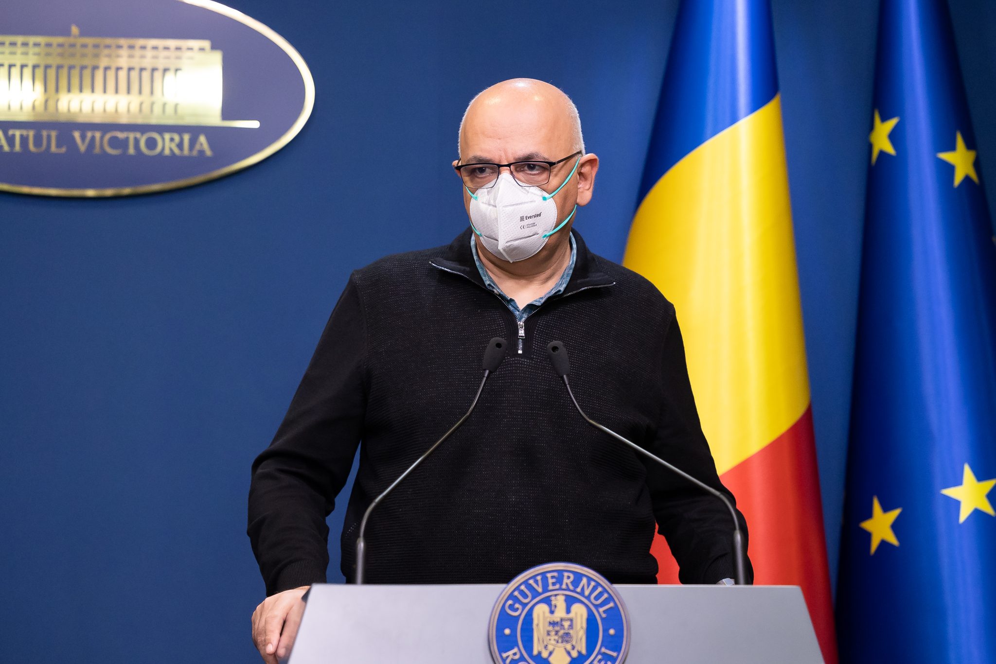 România introduce din 20 decembrie, formularul de localizare al pasagerului pentru toți cei care int...