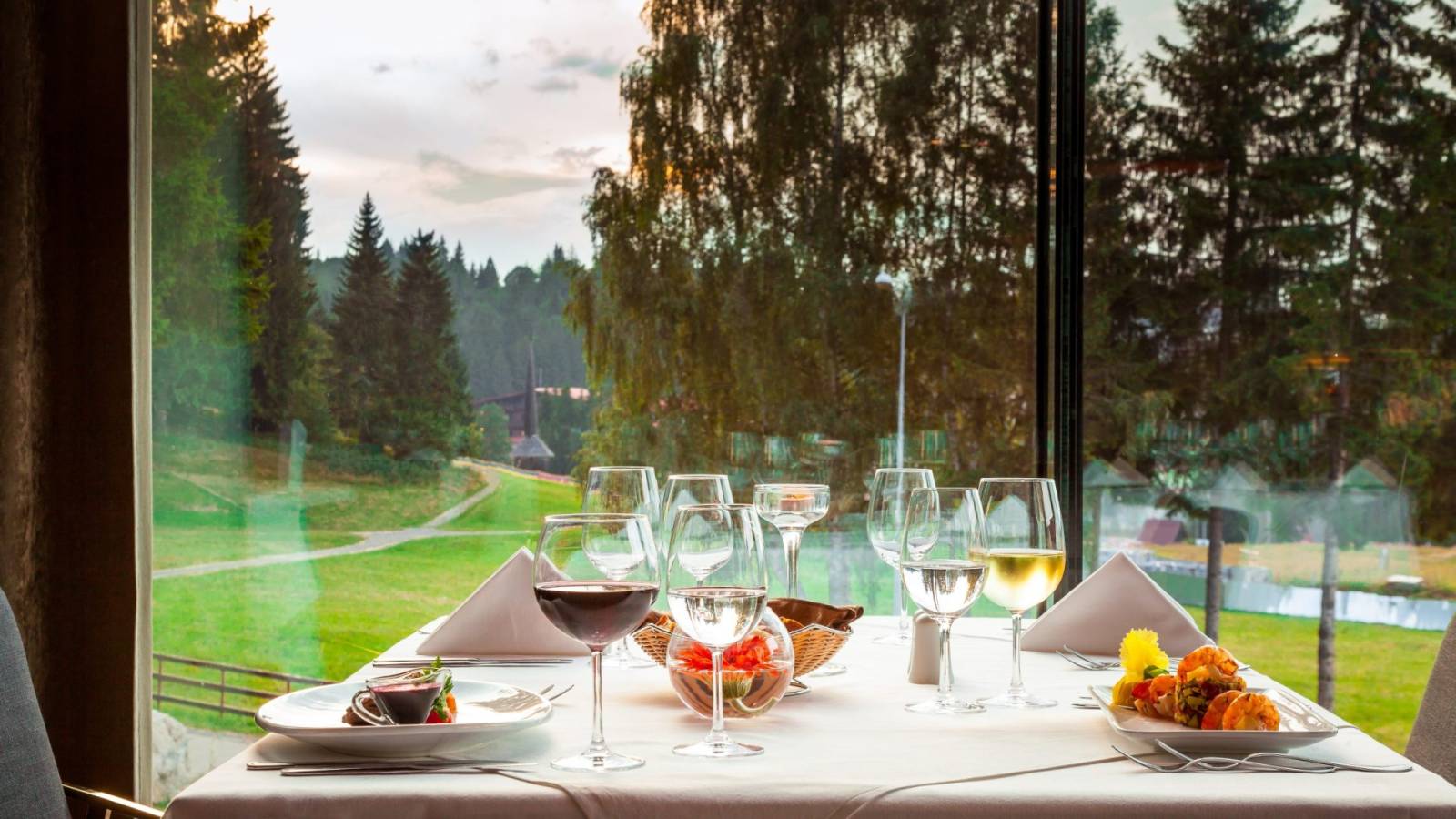 Restaurant Altitude 11 scaled