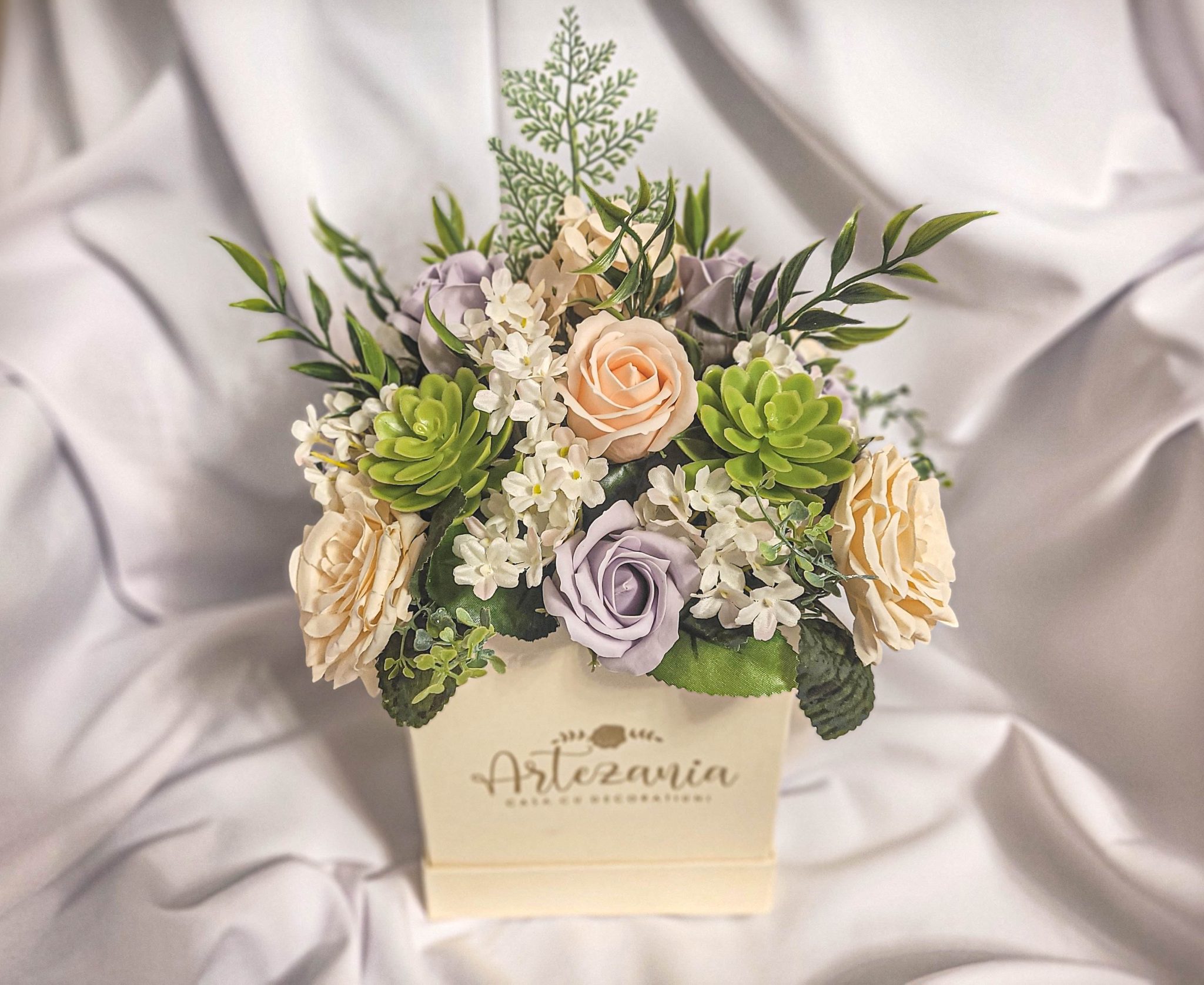 S-a lansat site-ul de aranjamente florale Artezania.ro, cu o investiție de 15.000 euro