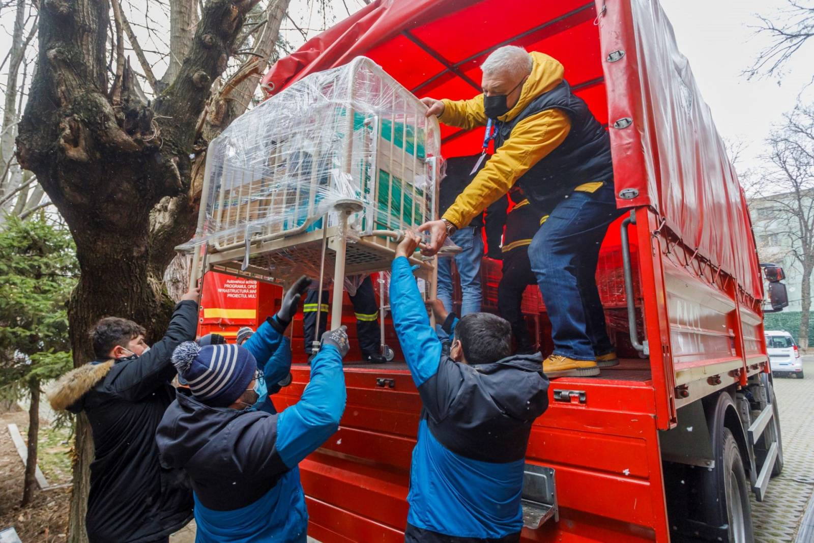 Biz Good News: Alte 25 de tone de materiale sanitare și echipamente medicale puse la dispoziție de M...