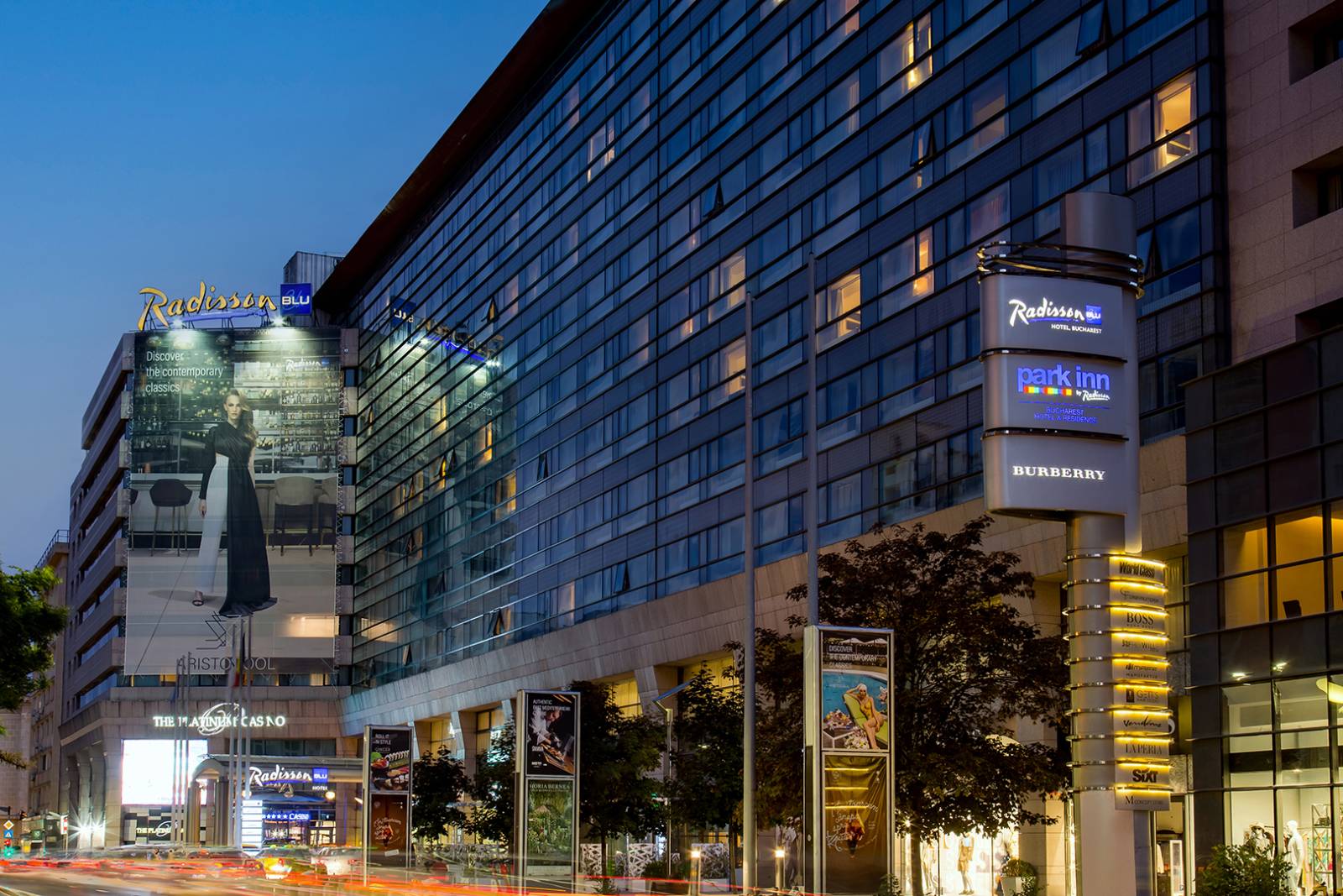 Hotelul Radisson Blu București devine primul hotel din România cu energie 100% regenerabilă