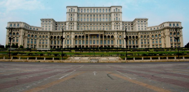 palatul parlamentului 1990