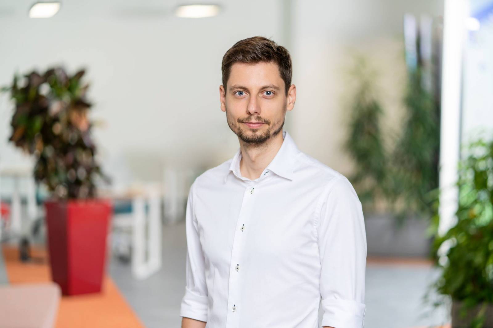 Bright Spaces și InteRo: prima platformă digitală de prezentare a unui întreg portofoliu rezidențial 1 Bogdan Nicoara CofounderCEO Bright Spaces