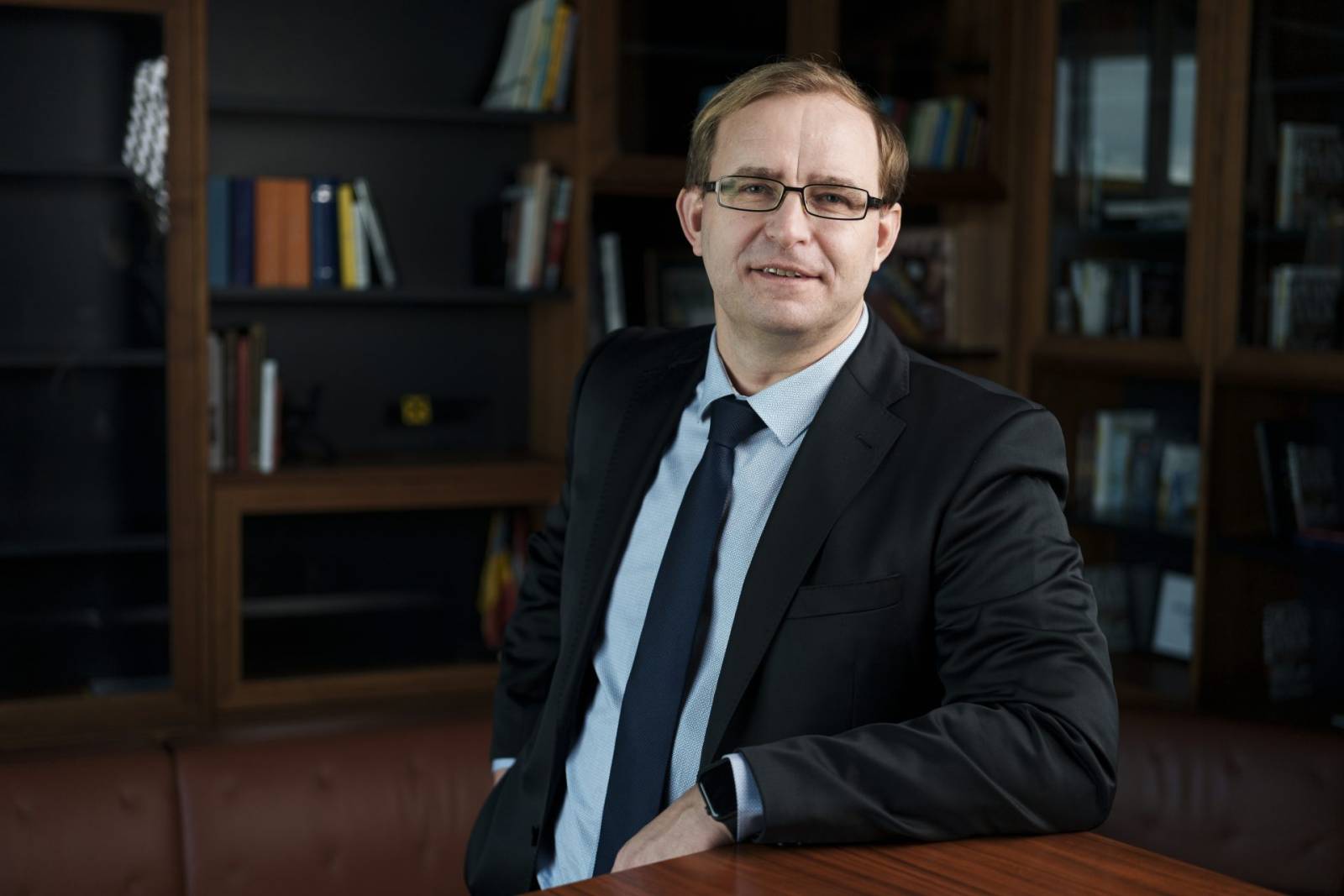 Zdenek Romanek a preluat oficial mandatul de Președinte și CEO Raiffeisen Bank