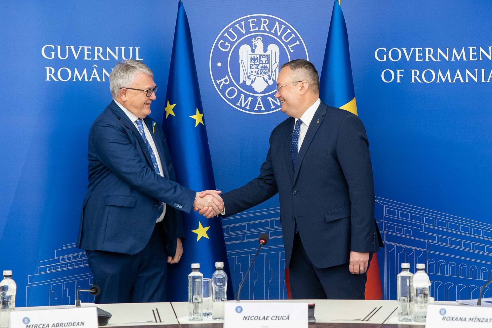 România va primi bani europeni pentru protejarea economiei și pentru refugiații din Ucraina